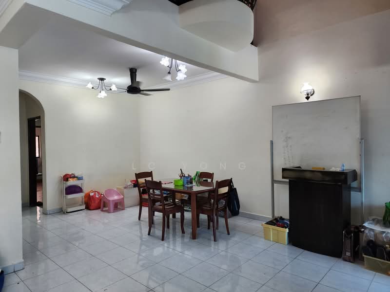 Rumah Teres 2 Tingkat untuk Dijual di Taman Sutera (Johor Bahru) - LC Yong - PropertyGuru.com.my
