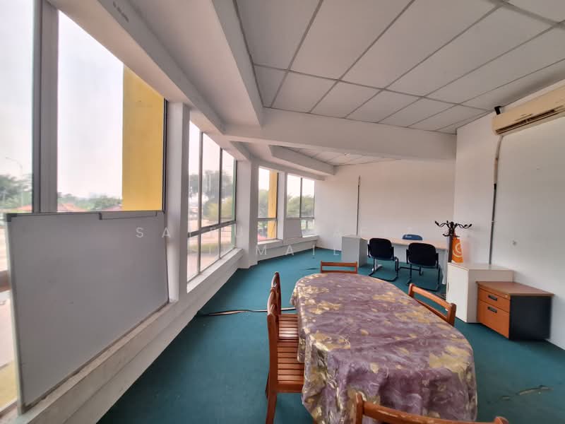 Kedai / Pejabat untuk Disewa di Taman Pelangi Semenyih 2 (Semenyih) - Saiful Hafiz Ismail - Interior - PropertyGuru.com.my