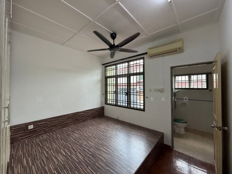 2-storey Terraced House for Sale in Taman Impian Emas (Skudai) - Michael Ah Kang - Bedroom - PropertyGuru.com.my