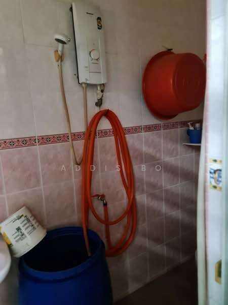 2-storey Terraced House for Sale in Taman Sri Rampai (Wangsa Maju) - Addis Bo - Bathroom - PropertyGuru.com.my