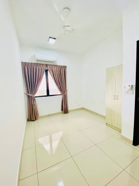 Condominium for Sale at Oasis 1 - Maya Myra - Bedroom - PropertyGuru.com.my