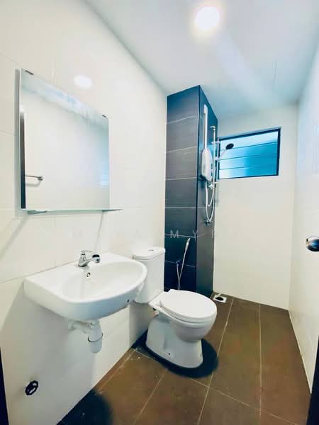 Condominium for Sale at Oasis 1 - Maya Myra - Bathroom - PropertyGuru.com.my