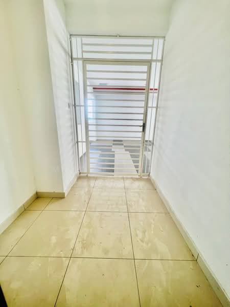 Condominium for Sale at Oasis 1 - Maya Myra - Entrance - PropertyGuru.com.my
