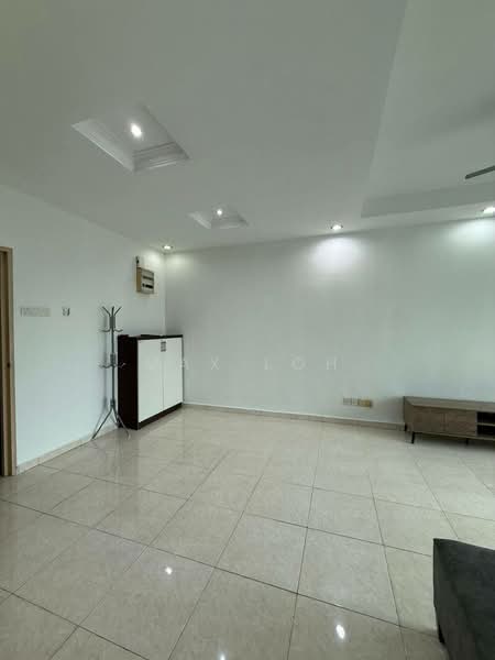 Pangsapuri untuk Disewa di Pulai View - Max Loh - Living Room - PropertyGuru.com.my