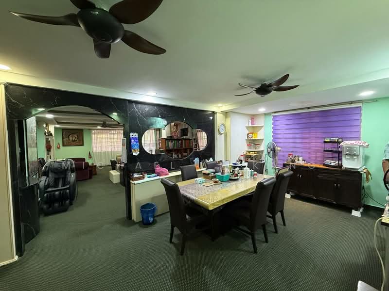 Rumah Teres 2 Tingkat untuk Dijual di Bandar Baru Permas Jaya (Permas Jaya) - Michael Ah Kang - Dining Room - PropertyGuru.com.my