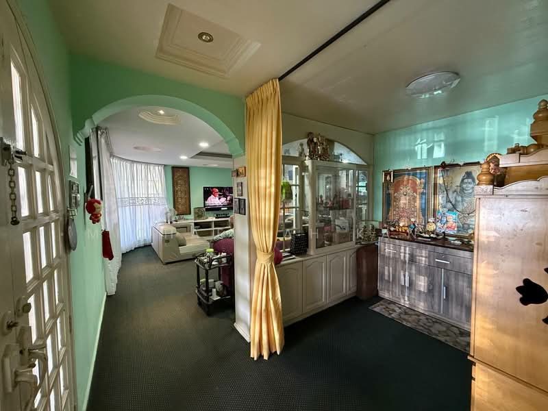 Rumah Teres 2 Tingkat untuk Dijual di Bandar Baru Permas Jaya (Permas Jaya) - Michael Ah Kang - Living Room - PropertyGuru.com.my