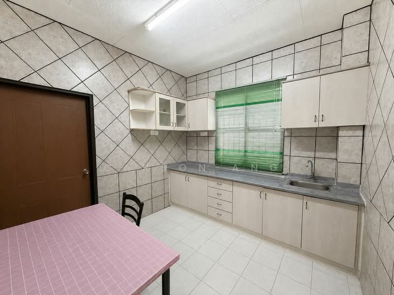 Apartment for Sale at Taman Pandan Apartment - Carson Ang - Kitchen - PropertyGuru.com.my