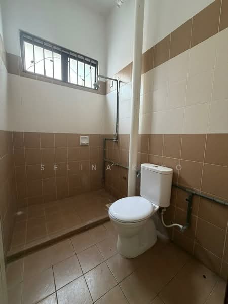 Rumah Berkembar untuk Dijual di Bandar Putra Bertam (Kepala Batas) - Selina Khoo - Bathroom - PropertyGuru.com.my
