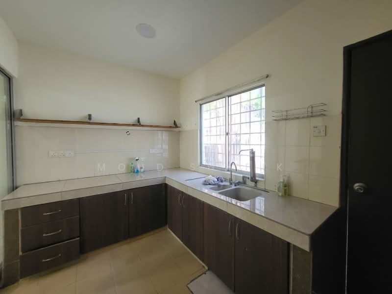 Terraced House for Rent in Usj 13 (Subang Jaya) - Mohd Shafik - Kitchen - PropertyGuru.com.my