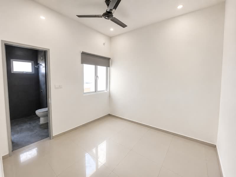 2-storey Terraced House for Rent in Bandar Gamuda Gardens (Rawang) - Michael Siong - Bathroom - PropertyGuru.com.my