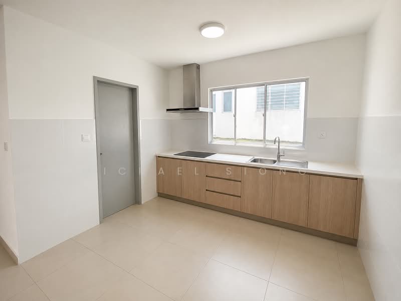 2-storey Terraced House for Rent in Bandar Gamuda Gardens (Rawang) - Michael Siong - Kitchen - PropertyGuru.com.my