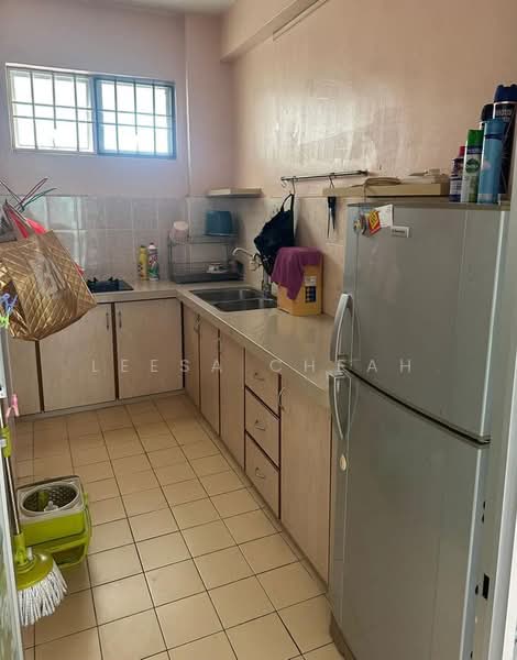 Pangsapuri untuk Dijual di Taman Tun Hussein Onn - Leesa Cheah - Kitchen - PropertyGuru.com.my