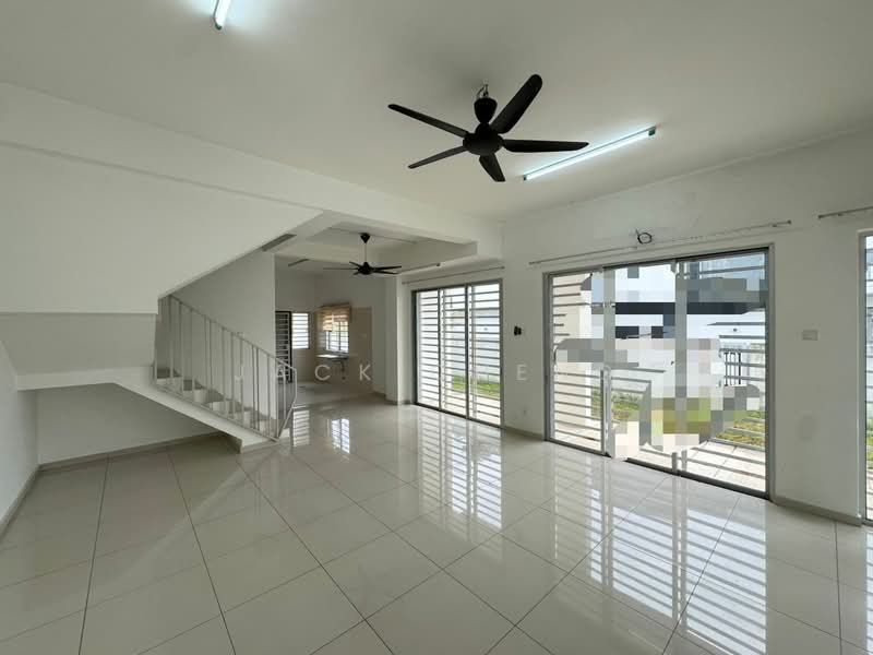 2-storey Terraced House for Sale in Bandar Tasik Puteri (Rawang) - Jack Cheng - Living Room - PropertyGuru.com.my