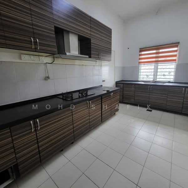 Semi-Detached House for Sale in Sepang (Selangor) - Mohd Shafik - Kitchen - PropertyGuru.com.my