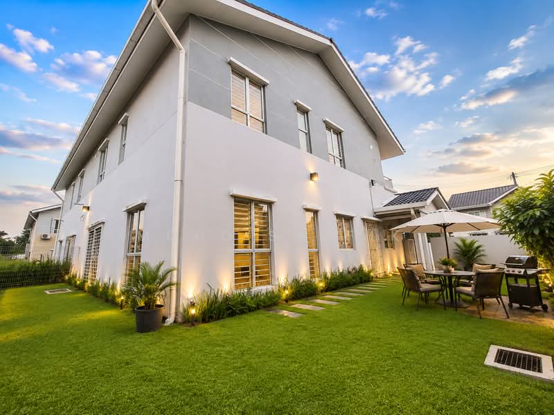 Rumah Berkembar untuk Dijual di Sepang (Selangor) - Mohd Shafik - Exterior - PropertyGuru.com.my