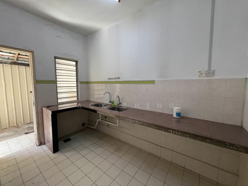 2-storey Terraced House for Sale in Kota Emerald (Rawang) - Jack Cheng - Kitchen - PropertyGuru.com.my