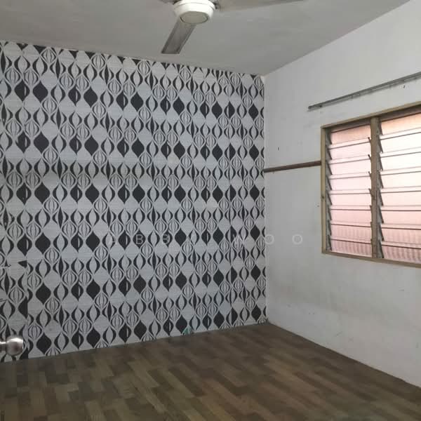 Flat for Rent at Flat PKNS Section 7 - Abby Woo - Interior - PropertyGuru.com.my