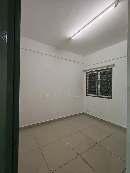 Condominium for Rent at First Residence (Residensi Unggul) - Jet Tan - Interior - PropertyGuru.com.my