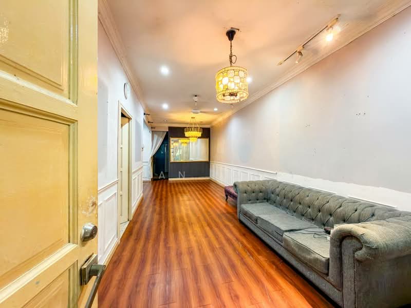 Rumah Teres 1 Tingkat untuk Dijual di Cyberjaya (Selangor) - Ilman Nahri - Living Room - PropertyGuru.com.my