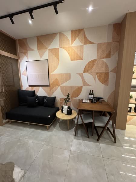 Servis Apartment untuk Dijual di R Suites Chancery Residences - SK Ching - Living Room - PropertyGuru.com.my