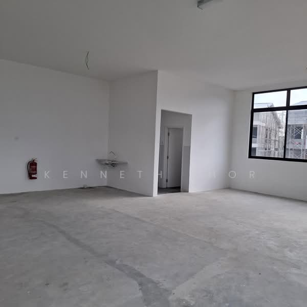 Shop for Sale in Taman Bukit Kaze (Ulu Tiram) - Kenneth Khor - Interior - PropertyGuru.com.my
