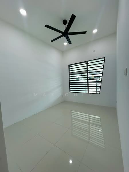 1-storey Terraced House for Sale in Bandar Baru Tasek (Ipoh) - Max Chin - MASTER ROOM - PropertyGuru.com.my