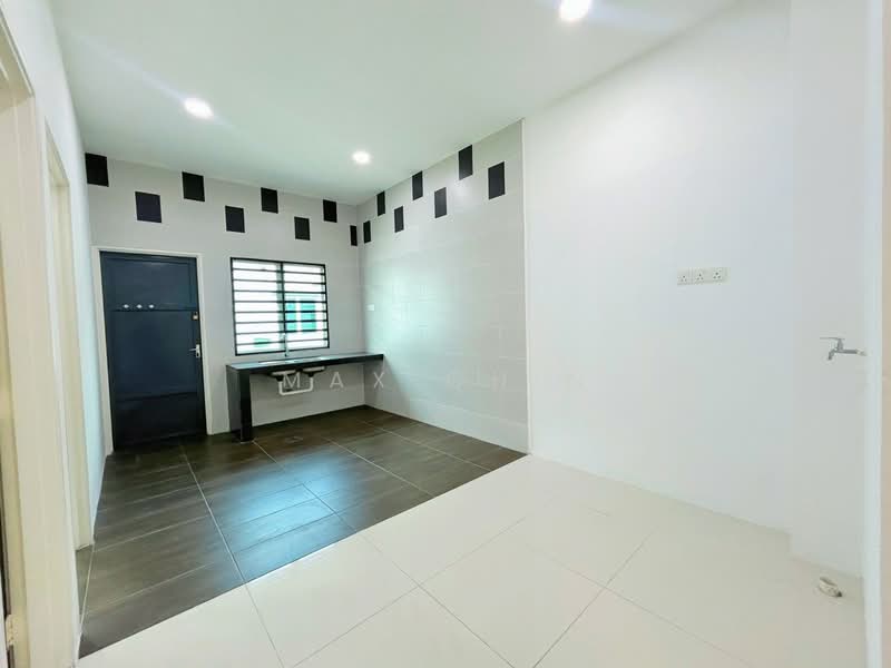1-storey Terraced House for Sale in Bandar Baru Tasek (Ipoh) - Max Chin - Kitchen - PropertyGuru.com.my