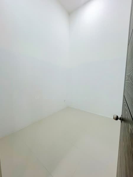 1-storey Terraced House for Sale in Bandar Baru Tasek (Ipoh) - Max Chin - 3RD ROOM - PropertyGuru.com.my