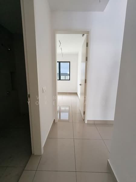 Townhouse for Sale in Eco Ardence (Setia Alam) - Veni Foo Yoke Fuang - Corridor - PropertyGuru.com.my