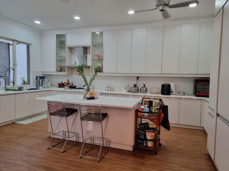 Semi-Detached House for Sale in Seksyen 9 (Kota Damansara) - Zarema Kulbuzheva - Kitchen - PropertyGuru.com.my