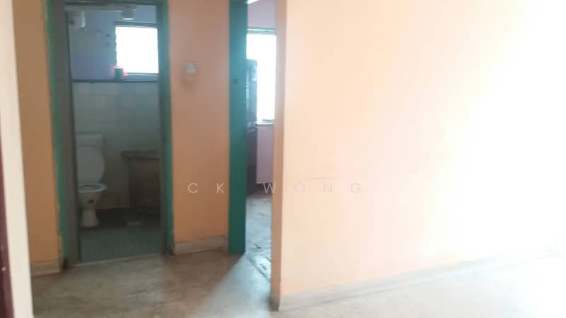Flat for Sale at Sentul Utama Flat - CK Wong - Bathroom - PropertyGuru.com.my