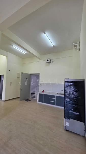 Servis Apartment untuk Dijual di The Garden Residences - Vivian Abdullah - Kitchen - PropertyGuru.com.my