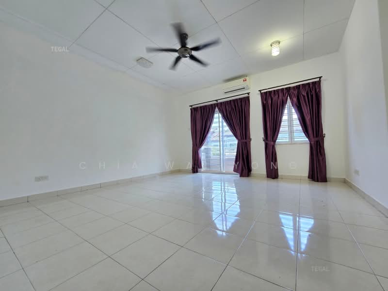 Rumah Teres untuk Dijual di Bandar Puteri Klang (Klang) - Chia Wai Yong - Living Room - PropertyGuru.com.my