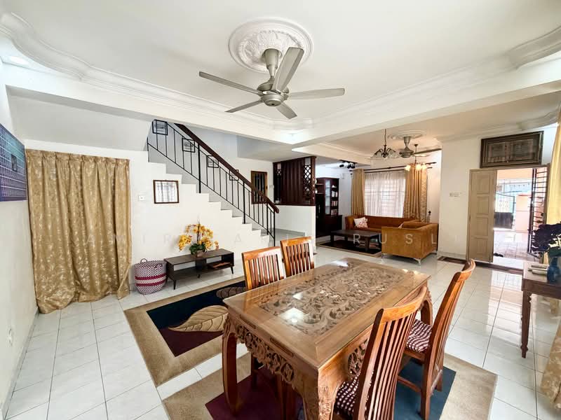 2-storey Terraced House for Sale in Taman Sri Pulai Perdana (Skudai) - Amir Faris Rusli - Living Room - PropertyGuru.com.my