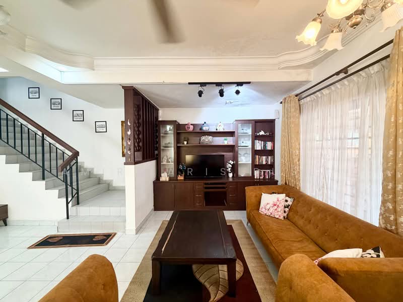 2-storey Terraced House for Sale in Taman Sri Pulai Perdana (Skudai) - Amir Faris Rusli - Living Room - PropertyGuru.com.my