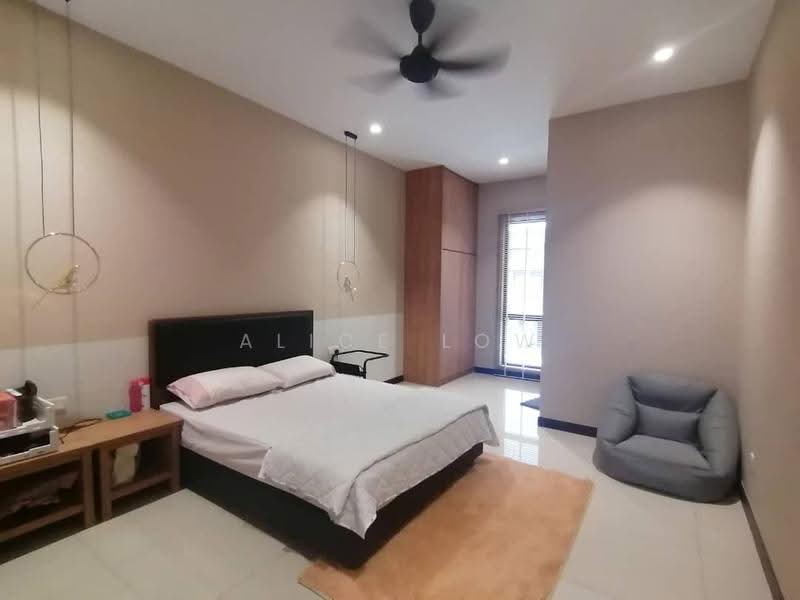 2-storey Terraced House for Sale in Rawang (Selangor) - Alice Low - Bedroom - PropertyGuru.com.my