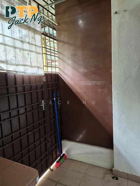 Apartment for Sale at Taman Bagan Lalang Apartment - Jack Ng - Entrance - PropertyGuru.com.my