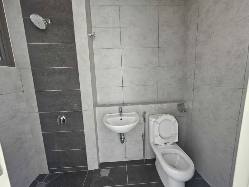 Condominium for Sale at Lake Point Residence - Eric Tang - PropertyGuru.com.my