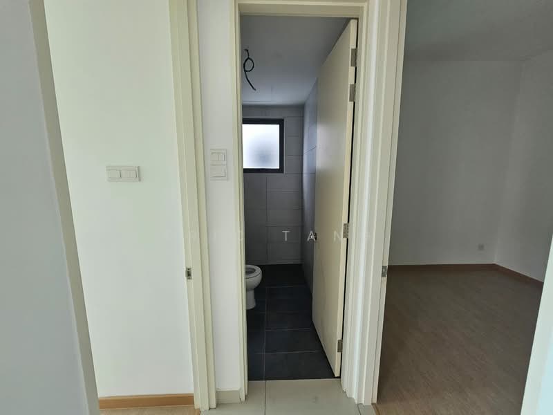 Condominium for Sale at Lake Point Residence - Eric Tang - PropertyGuru.com.my