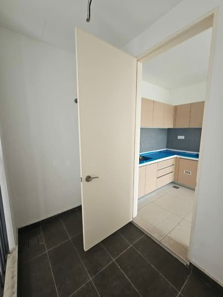 Condominium for Sale at Lake Point Residence - Eric Tang - PropertyGuru.com.my