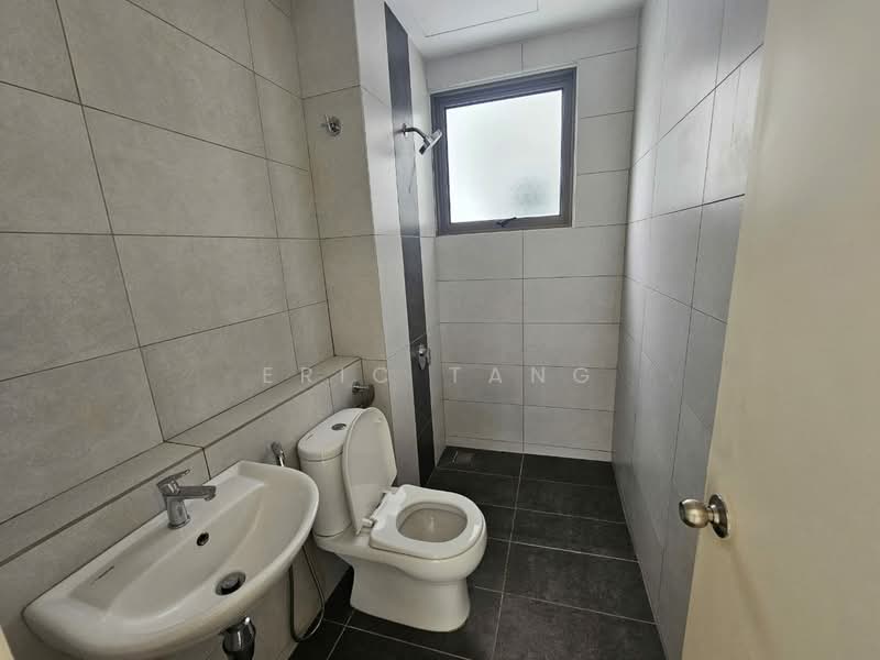 Condominium for Sale at Lake Point Residence - Eric Tang - PropertyGuru.com.my