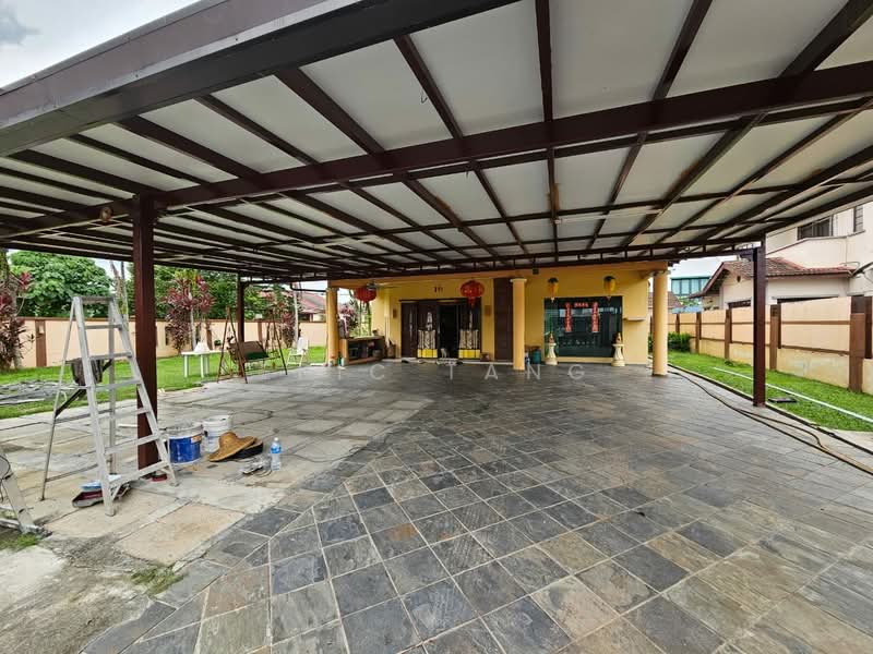 Bungalow for Sale in Batu 11 (Cheras) - Eric Tang - PropertyGuru.com.my