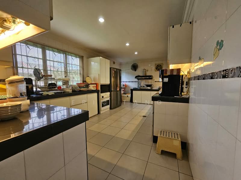 Bungalow for Sale in Batu 11 (Cheras) - Eric Tang - PropertyGuru.com.my