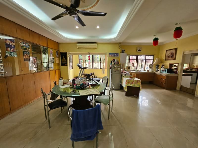 Bungalow for Sale in Batu 11 (Cheras) - Eric Tang - PropertyGuru.com.my