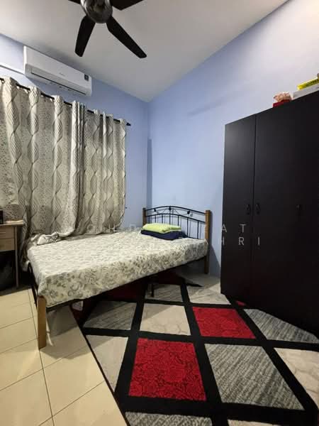Semi-Detached House for Sale in Taman Meru Harapan (Kapar) - Mohd Aizat Saiful Bahri - Bedroom - PropertyGuru.com.my
