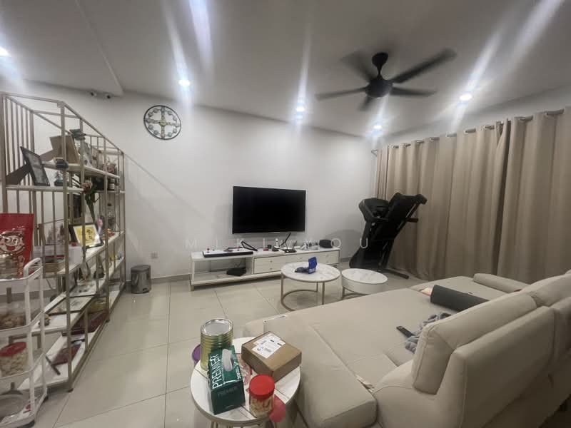 2-storey Terraced House for Sale in Kota Kemuning (Shah Alam) - Miki You - Living Room - PropertyGuru.com.my