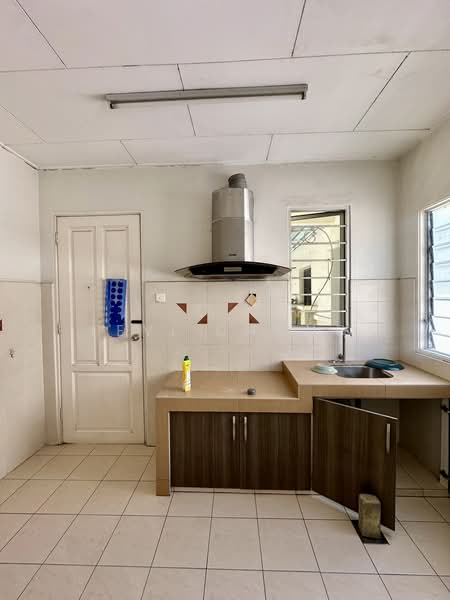 2-storey Terraced House for Sale in Ipoh (Perak) - Levi Chong - Kitchen - PropertyGuru.com.my