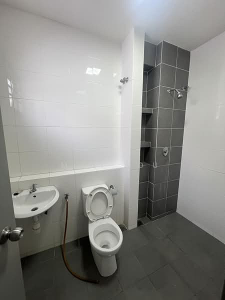 2-storey Terraced House for Sale in Kota Kemuning (Shah Alam) - Miki You - Bathroom - PropertyGuru.com.my