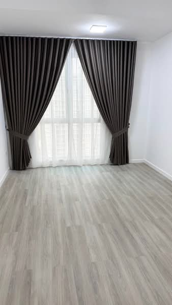 Condominium for Rent at Sanderling Lakefront - Sarah . - PropertyGuru.com.my