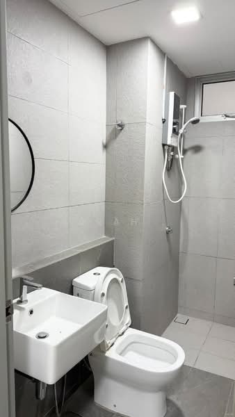 Condominium for Rent at Sanderling Lakefront - Sarah . - PropertyGuru.com.my